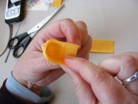 Do-it-yourself crepe paper crocuses: master classes from experienced needlewomen